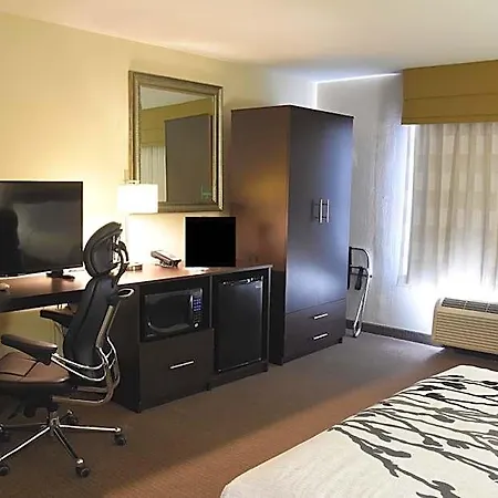 Sky Harbor Airport Inn