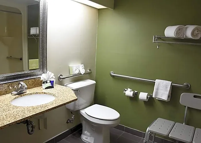 Sky Harbor Airport Hotel